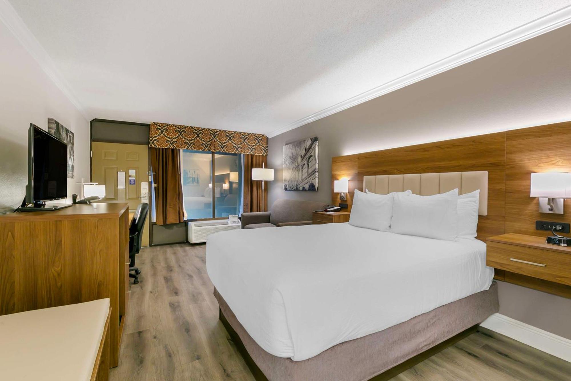 Best Western Plus Westbank Harvey Esterno foto