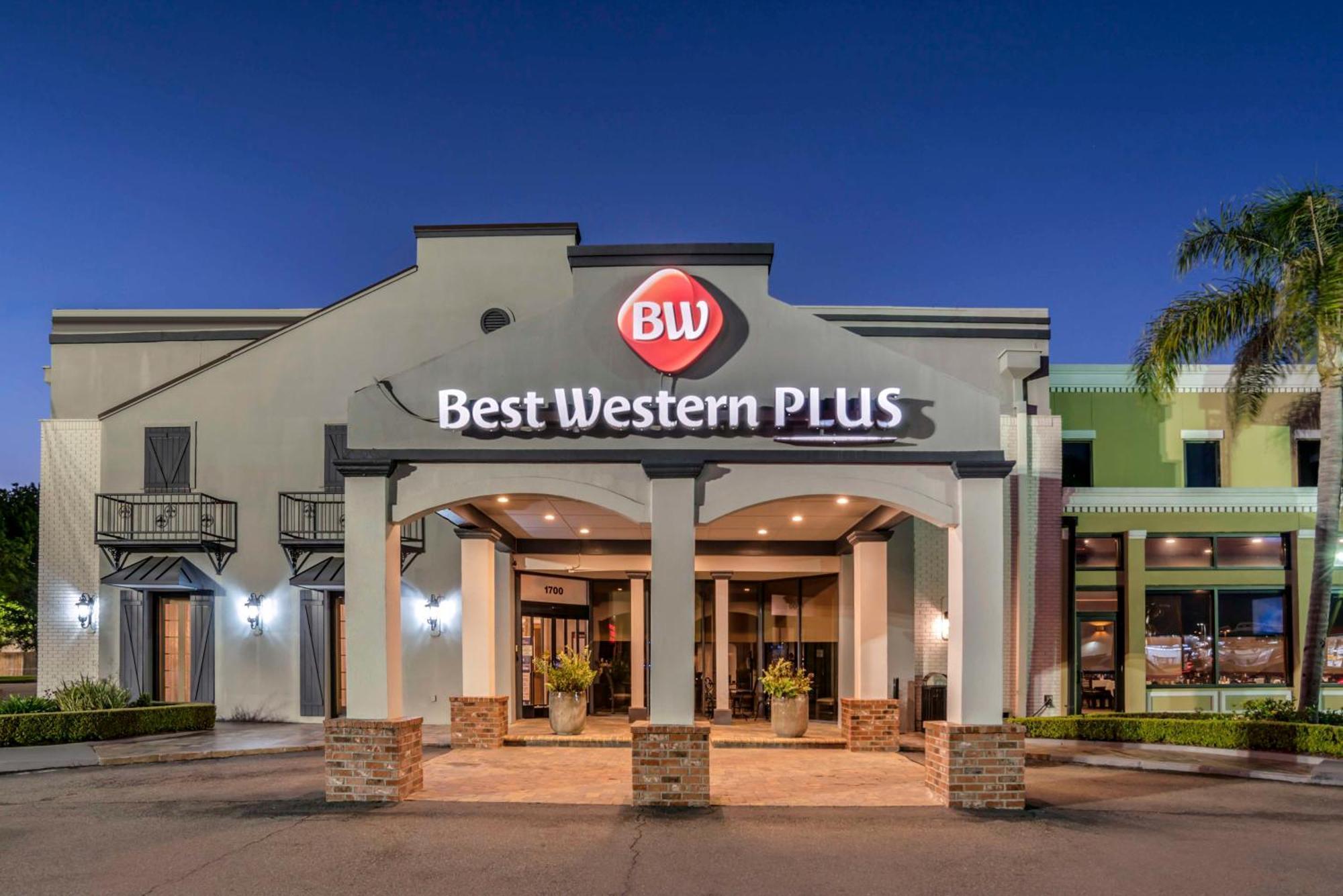 Best Western Plus Westbank Harvey Esterno foto