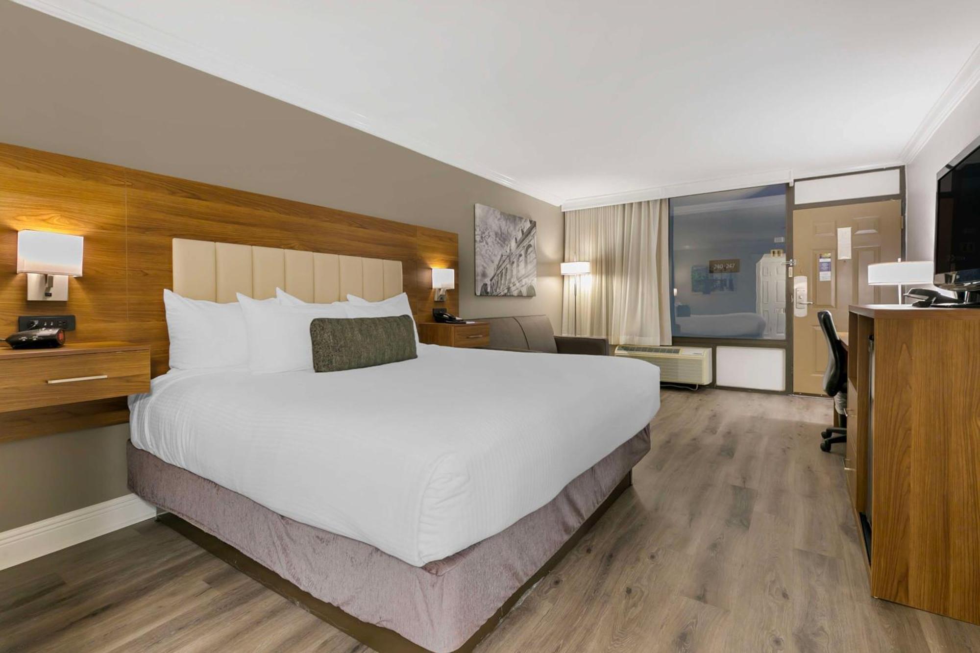 Best Western Plus Westbank Harvey Esterno foto