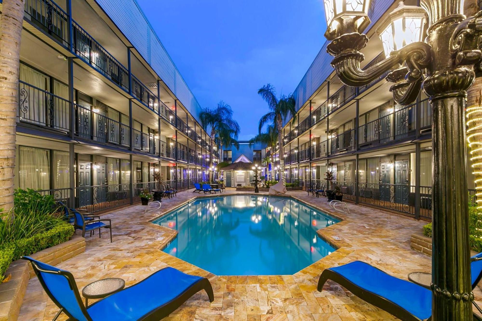 Best Western Plus Westbank Harvey Esterno foto